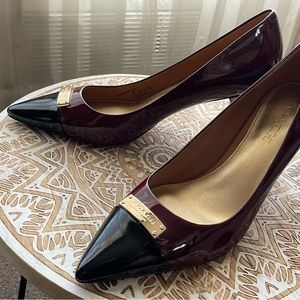 Coach pumps. Size 9. Red and black.